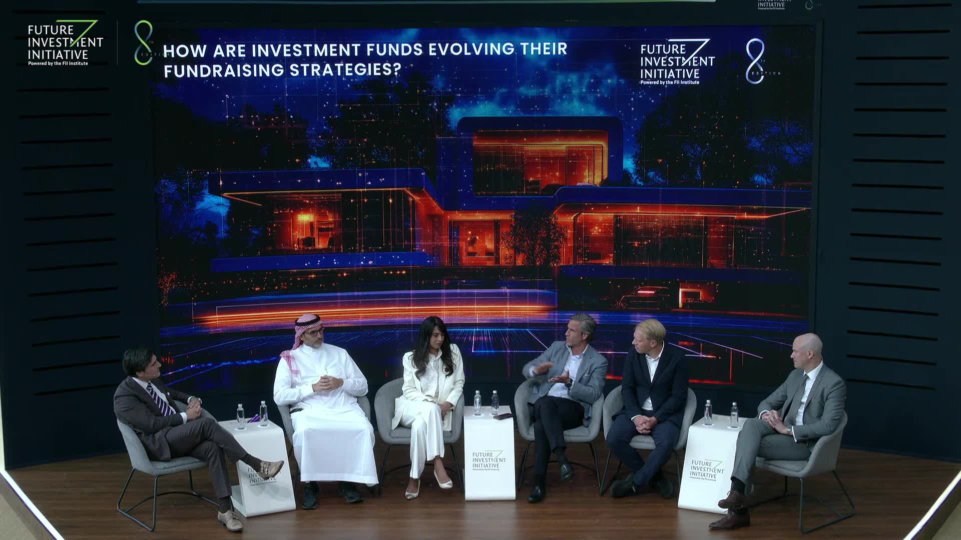 HOW ARE INVESTMENT FUNDS EVOLVING THEIR FUNDRAISING STRATEGIES?
