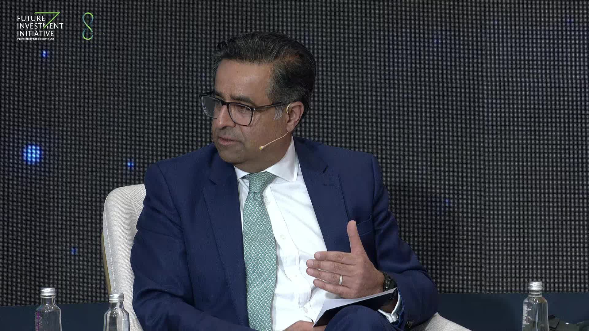 HOW WILL AI AND BIG DATA ACCELERATE SUSTAINABILITY IN THE ENERGY SECTOR?