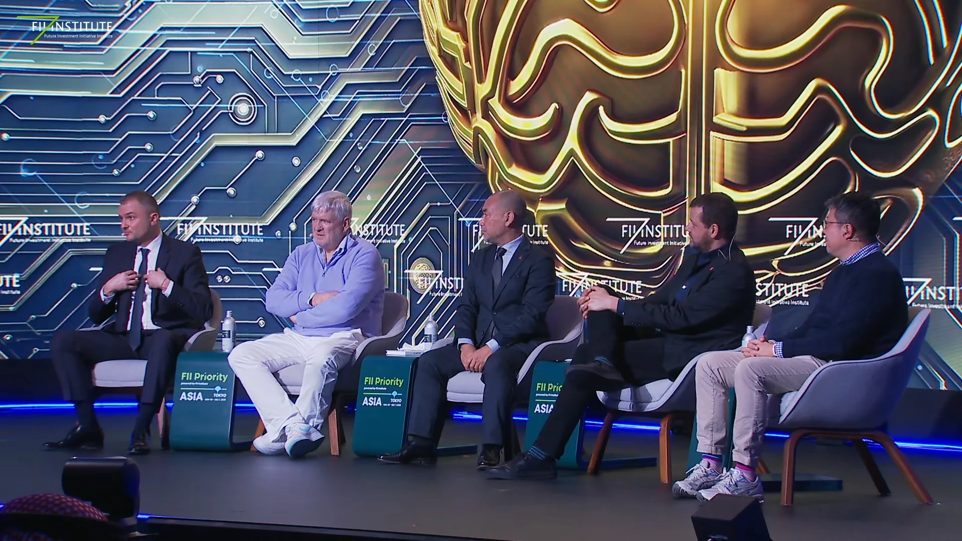 SHARPER TECH &ndash; SAFER WORLD?