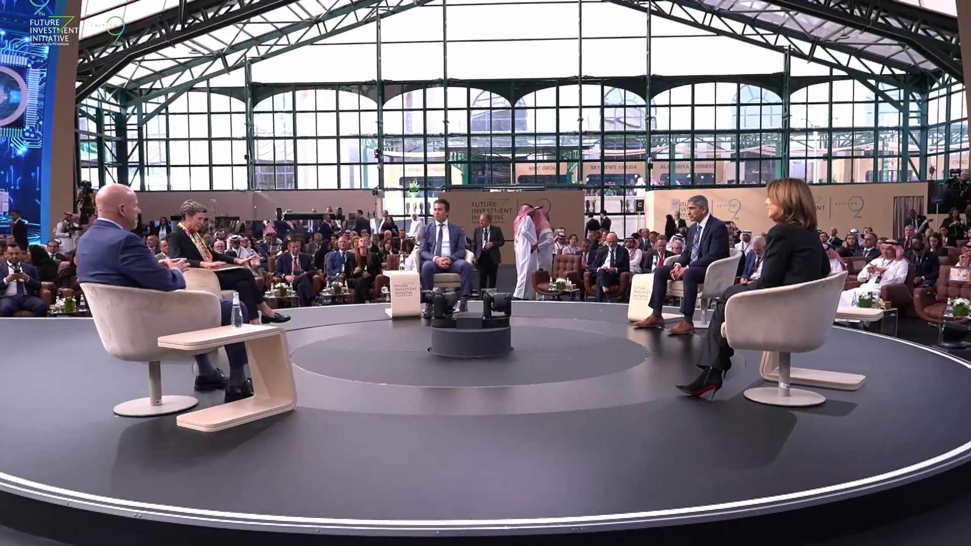 WHO IS LEADING THE WORLD IN AI?