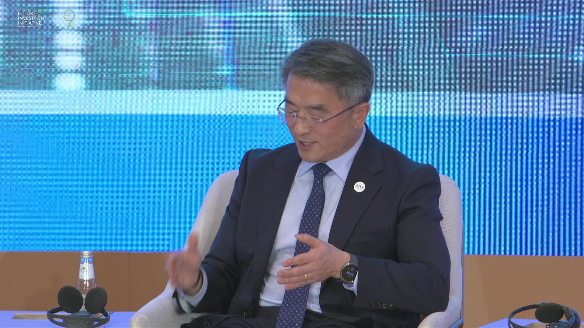 ARE VALUE CHAINS STILL BUILT AROUND EFFICIENCY?