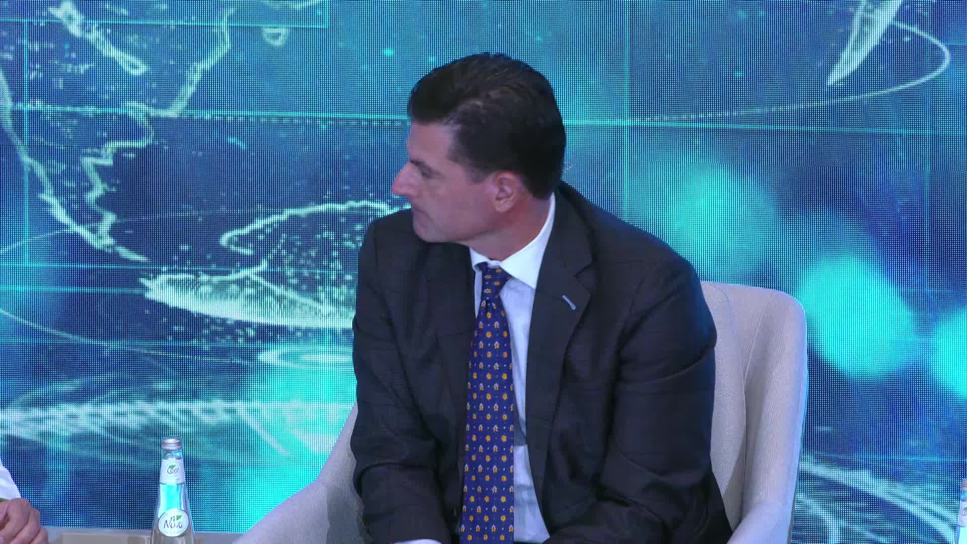 IS ALPHA AT THE FUSION OF SPORTS AND ENTERTAINMENT? POWERED BY PIF