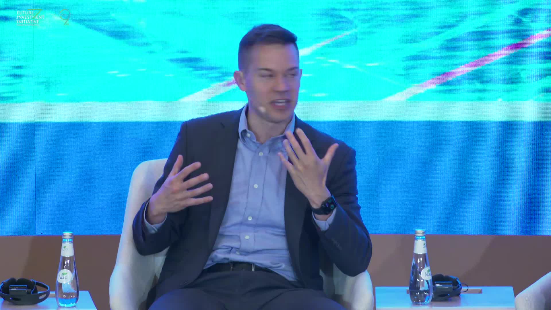 CAN PUBLIC-PRIVATE COLLABORATION REVOLUTIONIZE DISASTER MANAGEMENT?