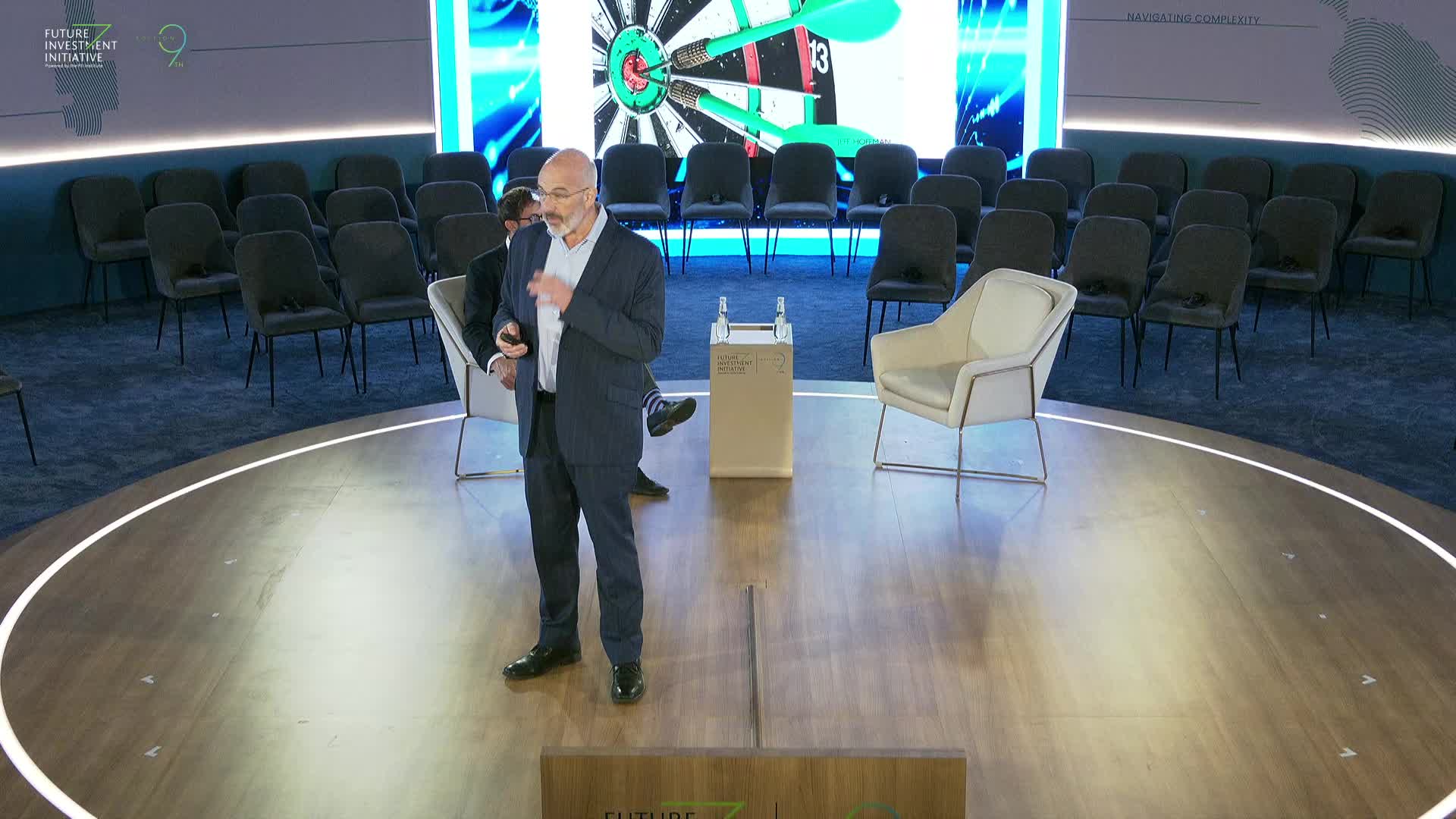 TURNING IDEAS INTO MARKET-LEADING GROWTH, A MASTERCLASS WITH JEFF HOFFMAN