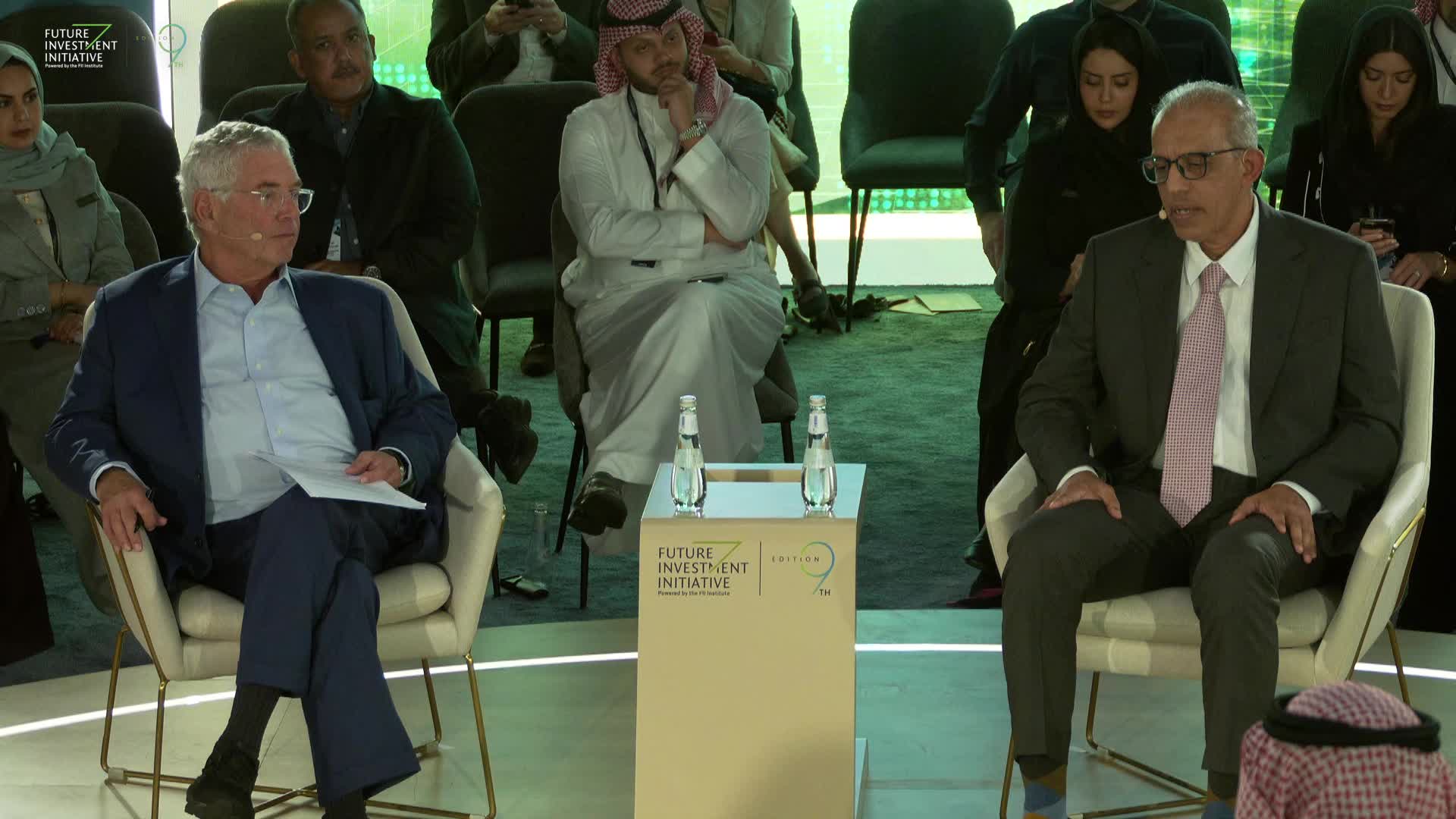 HOW TO OPTIMIZE ORGANIZATIONS FOR MASSIVE DEVELOPMENTS