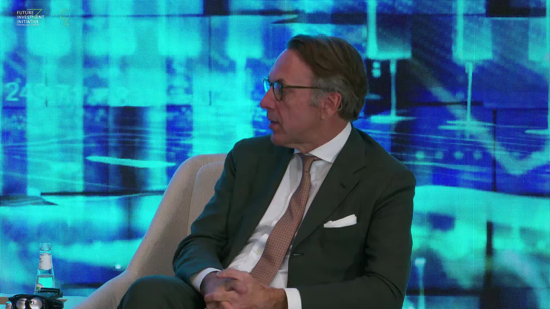 CAN FINANCIAL INFRASTRUCTURE STILL GO GLOBAL?