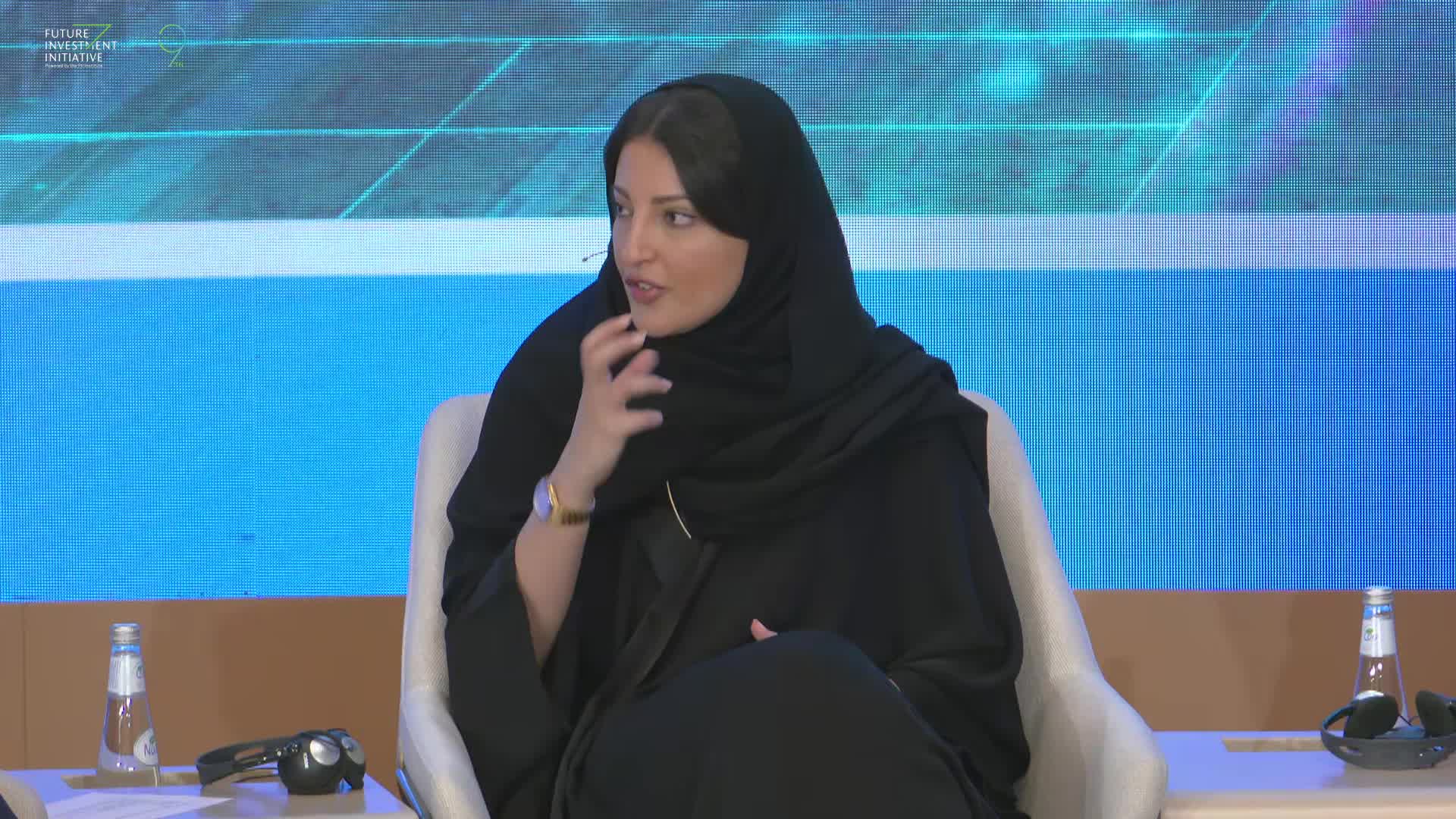 IS PRIVATE REPLACING PUBLIC CREDIT IN EMERGING MARKETS?