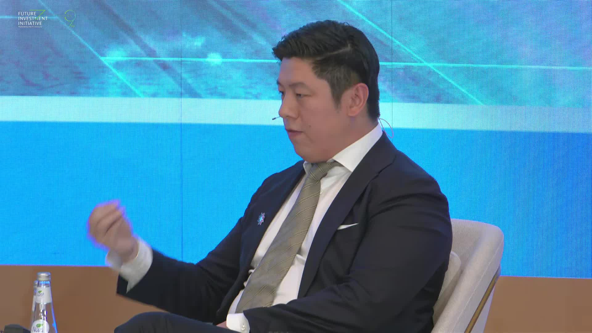 HOW DOES DEEP TECH SURVIVE HYPE CYCLES?