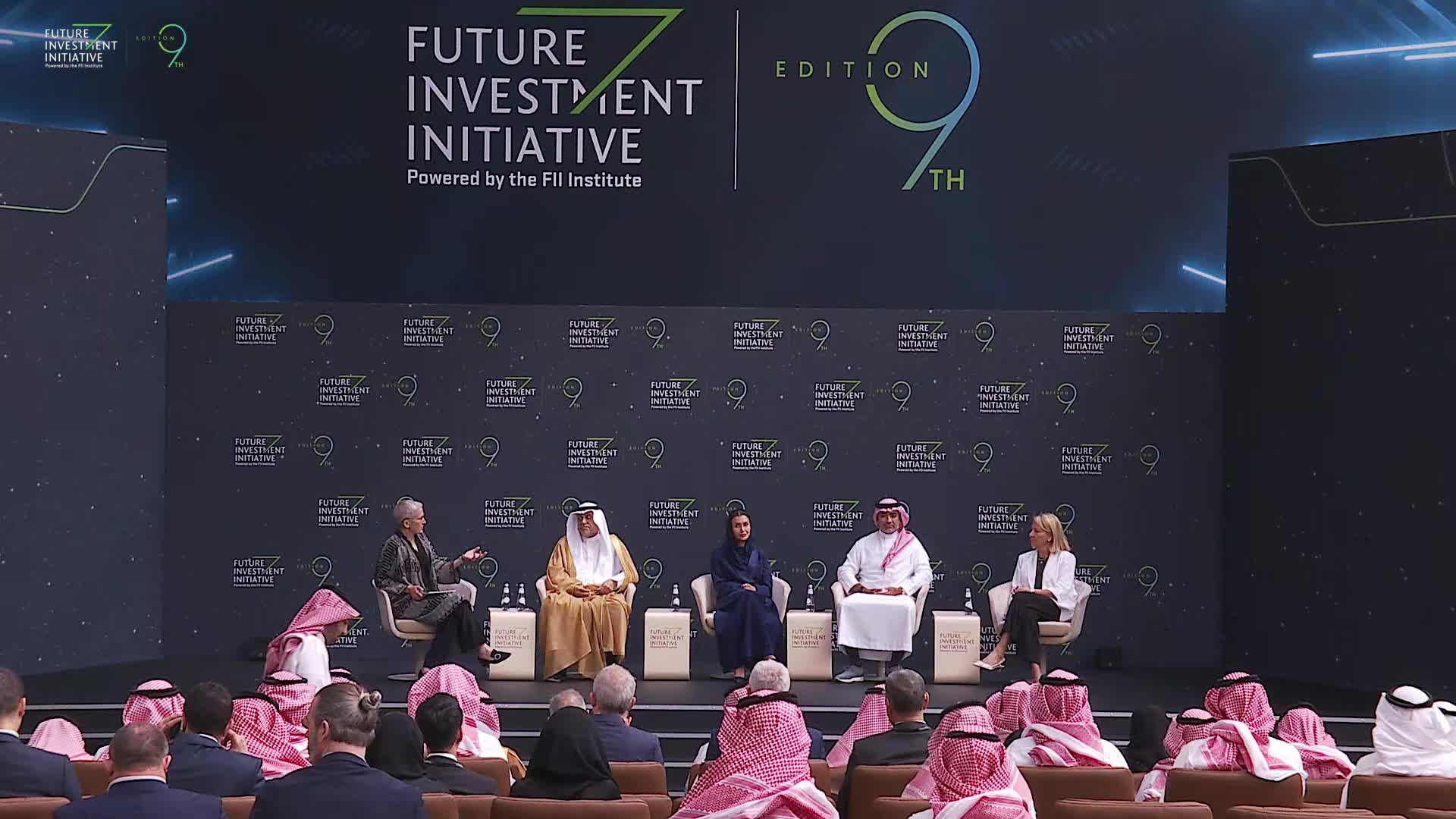 HOW CAN CITIES ATTRACT INVESTMENT WHILE PRIORITIZING CITIZENS IN THE TECH-CENTRIC ERA?